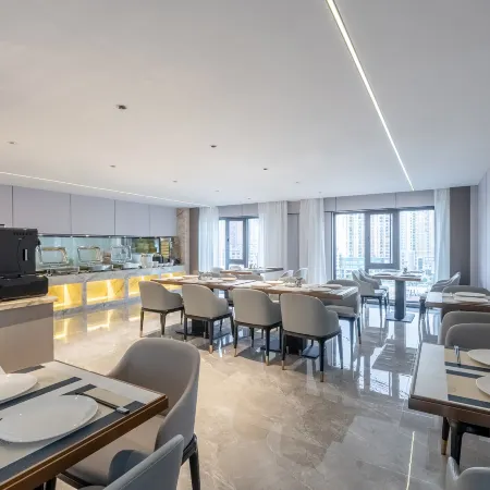 Panzhou Lanbo Hotel
