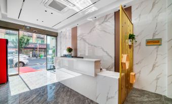 Yiwu Shunlong Hotel (Yiting Branch)