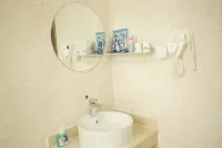 Grace Inn (Mengyin Mengshan Road) - موقف سيارات