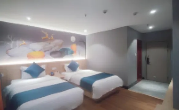 Jiangmen Dongguan Shangpin Hotel (Xinhuigangzhou Avenue)