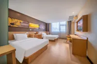 IU Hotel (Chongqing Fengdu Ghost City) Hotels near Fengdu Wuyushan Jade Emperor Holy Land Tourist Area