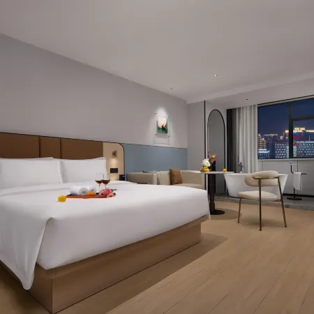 Huanrui Hotel (Loong Boat Race Center)