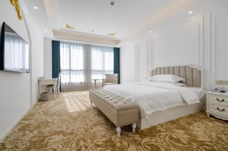 Kingtown Hotel (MixC Baimajing Road Metro Station Branch ) Отели рядом со станцией Yangcheng Lake Railway Station