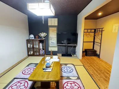 Moririnsha - 10min  to Station new 2 bed Japanese style house 라이고인 주변 호텔