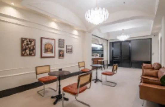 Floral Hotel·Sanli Hotel(Chaozhou West Lake Park Store)
