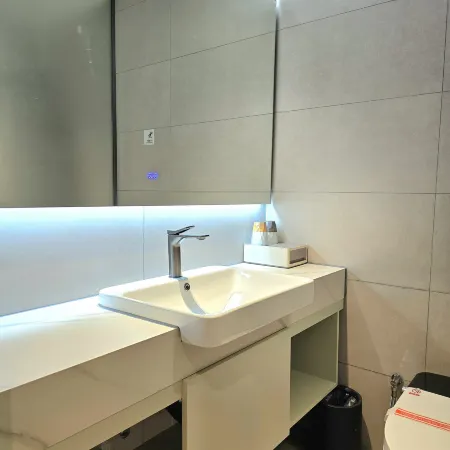 Apricot Flower Hotel