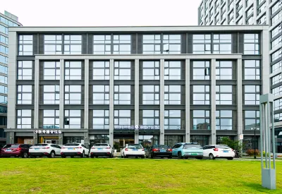 Zhoushan Regent Light Luxury Hotel Hotel in zona Zhoushan Gymnasium