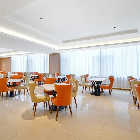 Vienna Hotel (Ordos Qipanjing)