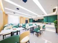 โรงแรมแฮปปี้แม็กซ์ - พร้อมอาหารเช้า
