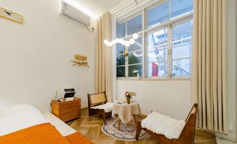 YOUNG Yang Xiaoshe Homestay(Jinshan Road Store)