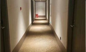 HanTing Hotel (Shanghai Songjiang Zuibaichi Subway Station)