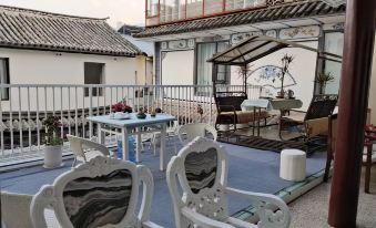 Discovery·Between Mountains and Waters｜Designer B&B (Dali Ancient Town Foreigner Street Inn)