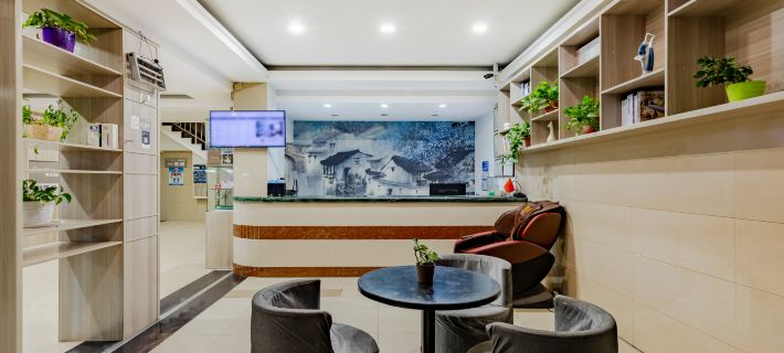 Qingmu Hotel (Anqing High-speed Railway Bus Station) Hotels in Anqing