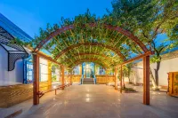 Yining Nalan Pavilion B&B