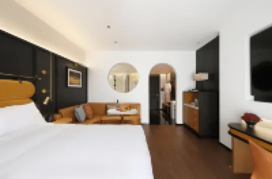 Z Hotel (Shangri-La Dukezong Ancient City) Hotels near Ganden Sumtseling Monastery