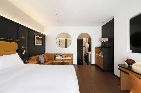 Z Hotel (Shangri-La Dukezong Ancient City) Отели рядом с достопримечательностью «Tancheng Square»