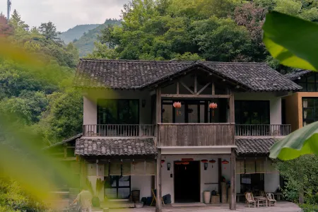 Meike Aitu Hostel Отели рядом со станцией Qiandaohu Railway Station