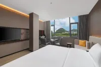 IU Hotel (Xingyi Yangguanggu Tourist Resort Hotel)