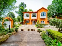 AnjiYanYeZhiTing · ParentChildPrivateSoupVillaVacationStay (Fantasy Jialebi Amusement Park Store) Hotels near Caribiland