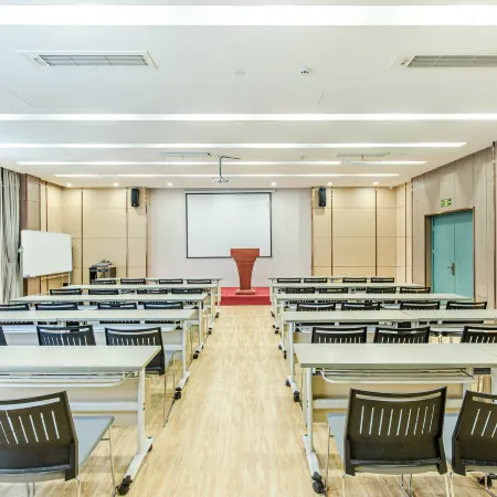 Minghu Business Hotel (Jinan Wanda Plaza High-tech Zone)