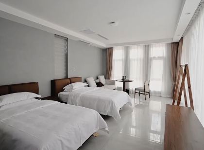 Lishe lives in seclusion