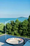 Suzhou Water House - Ocean View