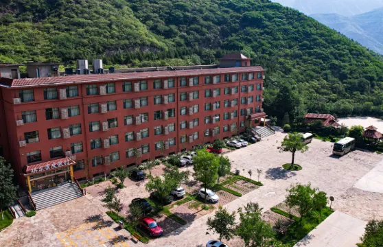 雲丘山琪爾康度假村