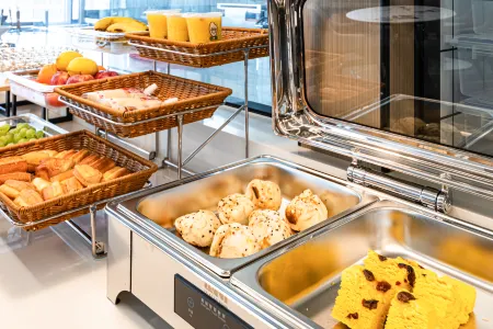 Rezen Longuu Hotel （Wuzhong Two Halls and One Center） Отели рядом с достопримечательностью «Siliangqizi Qubbah»