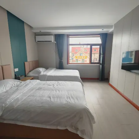 Haiyue Holiday Hotel (Longwan Seaside)