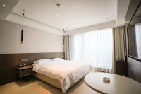 Banyuewan No. 6 Hotel (Banyuewan Beach)