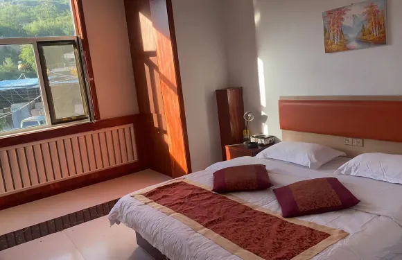 興縣潤澤淵酒店