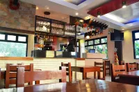Casa Del Camba Hotel and Restaurant near Hundred Islands Hotel a Bani