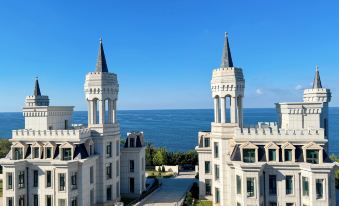 Yantai Yangma Island Seaview Castle Homestay (Huandao Road)