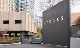 6. Rydges N..