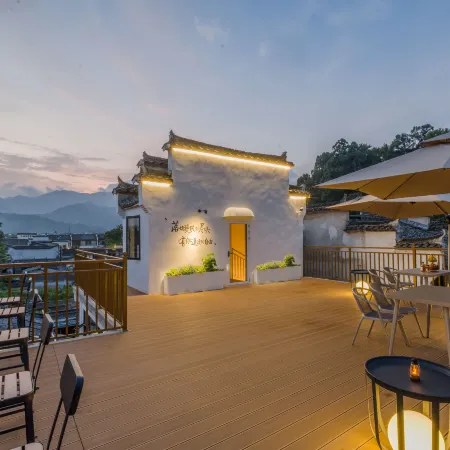 Hongcun Lane Wang·Light Luxury Holiday Homestay (Yuenuma Branch)