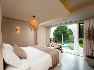 Floral Hotel · MiLin ChunHuan Hotel