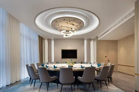 Home2 Suites by Hilton Sanmenxia MianchI Отели в г. Мяньчи