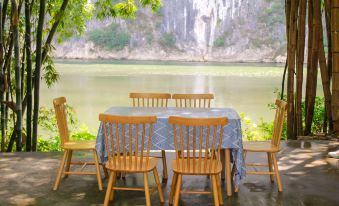 Yangshuo Xingping Li River Inn