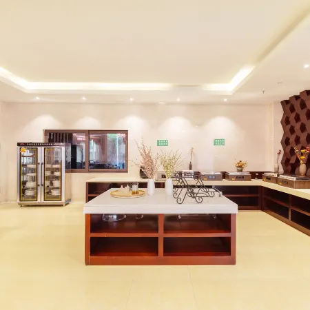 Hongyuan Era Hotel
