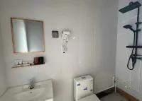 Huanghekou Mijia Homestay (Kenli Huanghekou Hospital)
