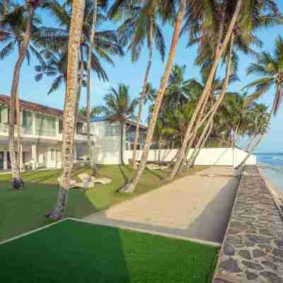 Ishq Talpe Hotel Exterior