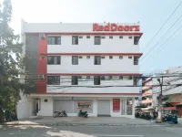 RedDoorz near UST Sampaloc Manila Hotels near Espana