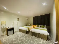 Maxi Hotel and Event Center Các khách sạn gần Tagbilaran Wharf