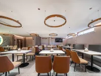 PALACE Hotel（Hailar Airport, Hulunbuir, Mongolia - Chengis Khan Square Store) ） - breakfast
