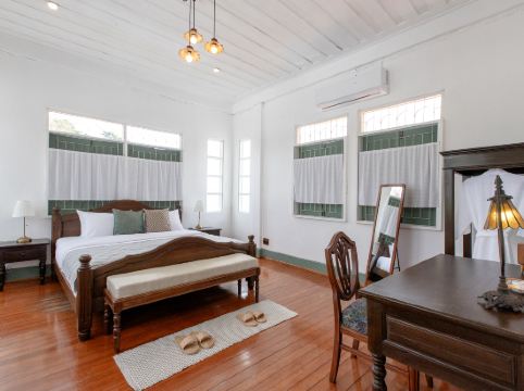 บ้านชิโนภาส