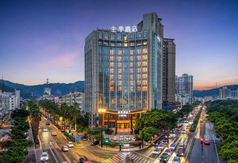 hotel overview picture