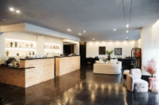 75棲吾ホテル（大同古城和陽門広場）