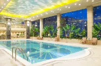 New Orient Landmark Hotel - Gym