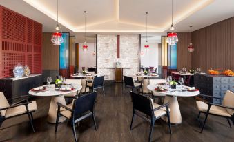 Renaissance Qingdao Hotel
