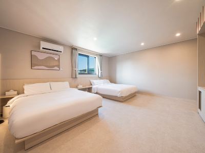 Workers Hotel Ansan by Aank